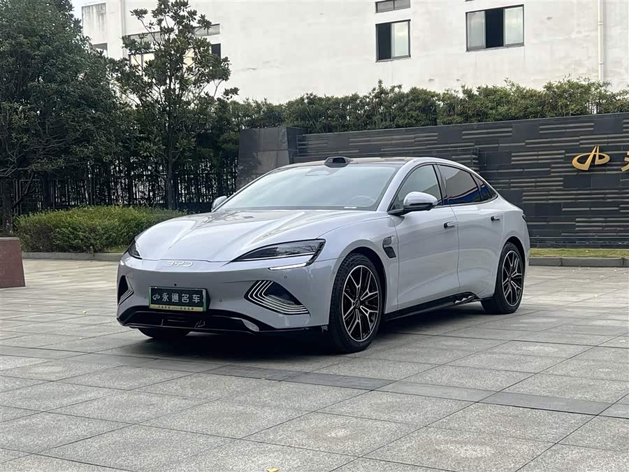 BYD Seal 2024 #2 BYD Seal 2024 car image #2