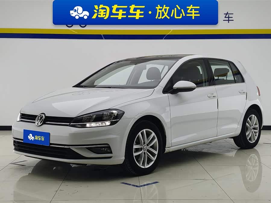 Volkswagen Golf 2020 car image #2