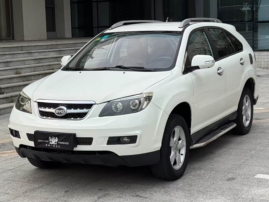 BYD S6 2014 car image #2