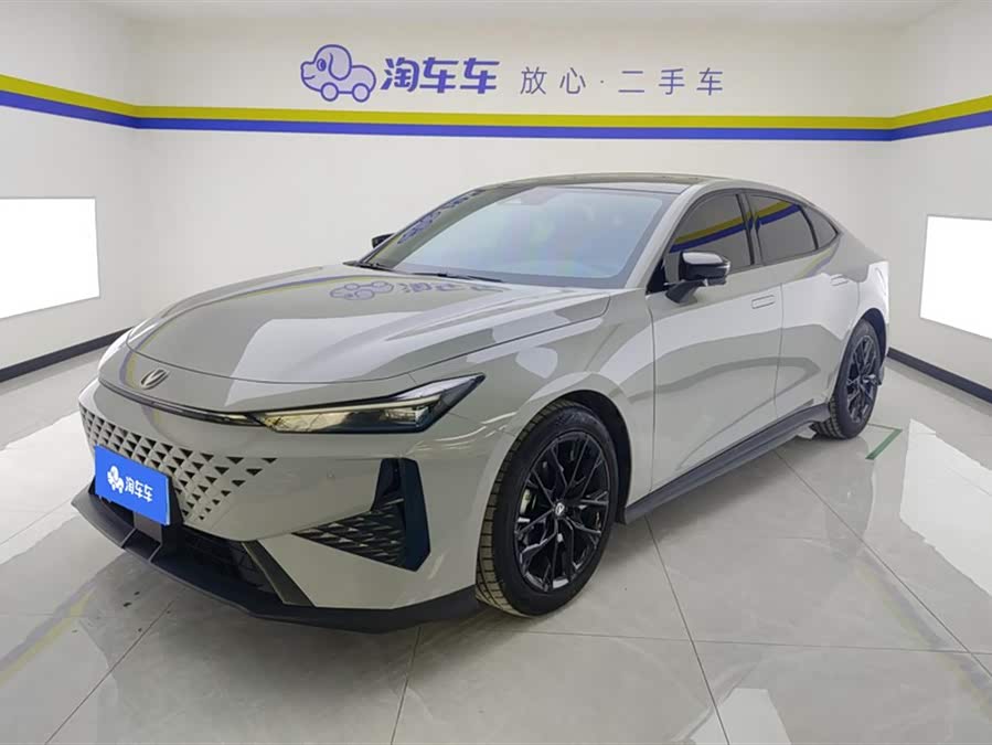 Changan UNI-V 2024 car image #2