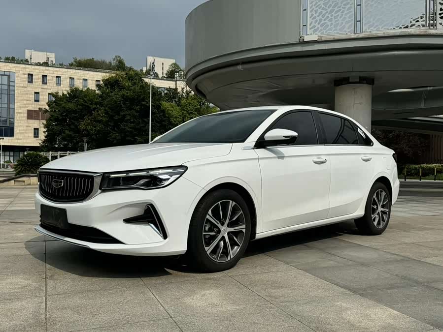 GEELY Emgrand 2023 car image #2