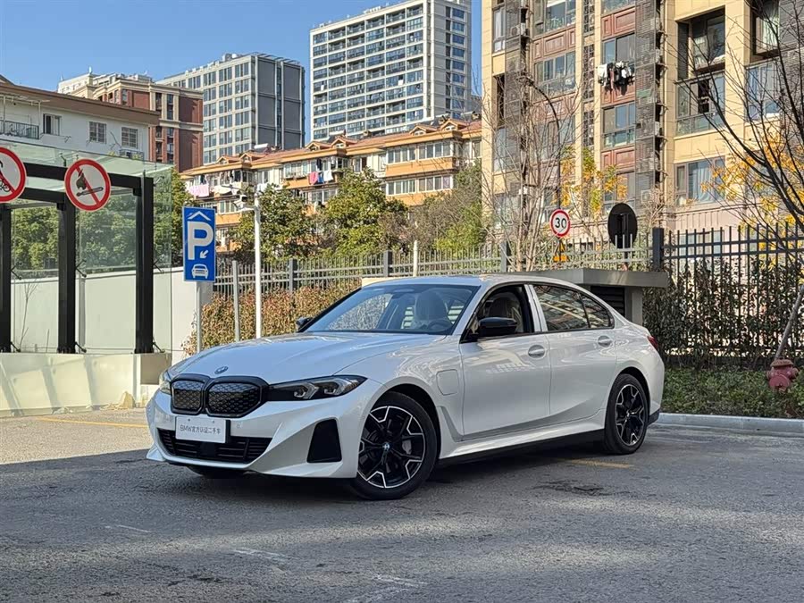 BMW i3 #2 BMW i3 car image #2