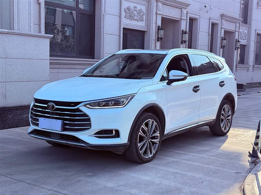 BYD Tang 2018 car image #2