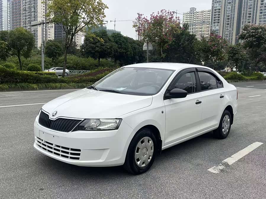 Skoda Rapid 2014 #2 Skoda Rapid 2014 car image #2