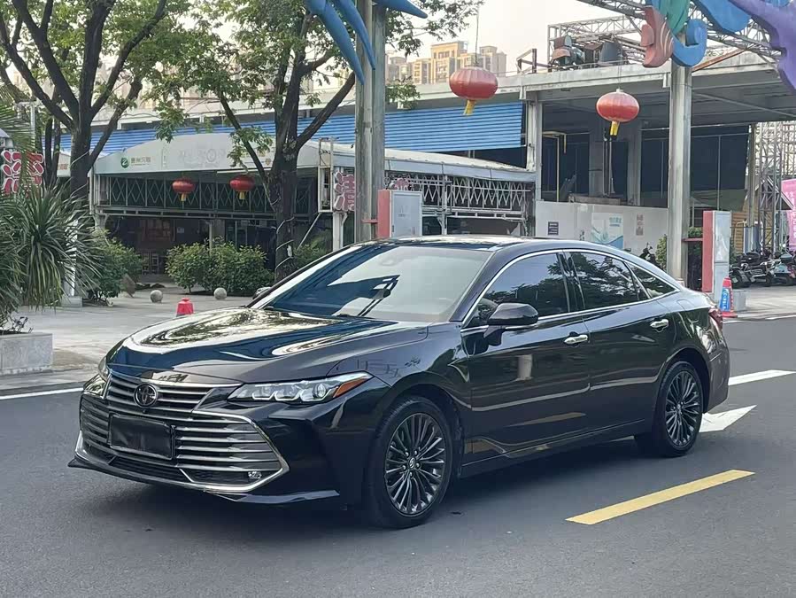 Toyota Avalon 2020 car image #2