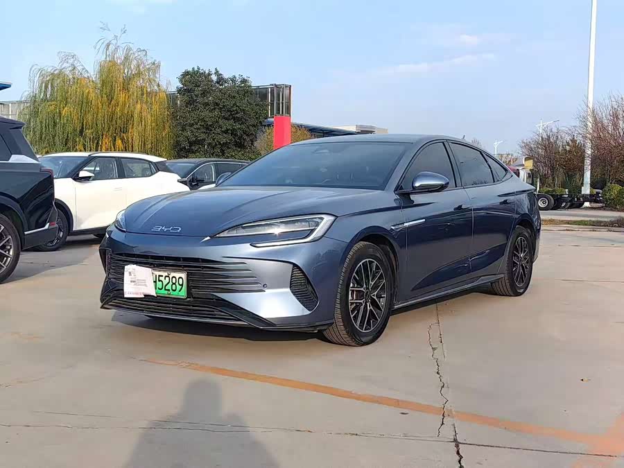 BYD Seal 07 DM-i 2025 car image #2