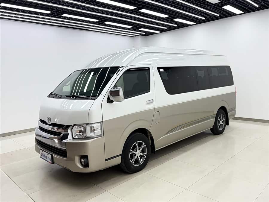 Toyota Hiace 2017 immagine di auto #2