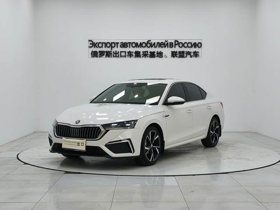 Skoda Octavia 2022 car image #2