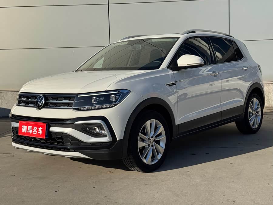 Volkswagen T-Cross 2021 car image #2