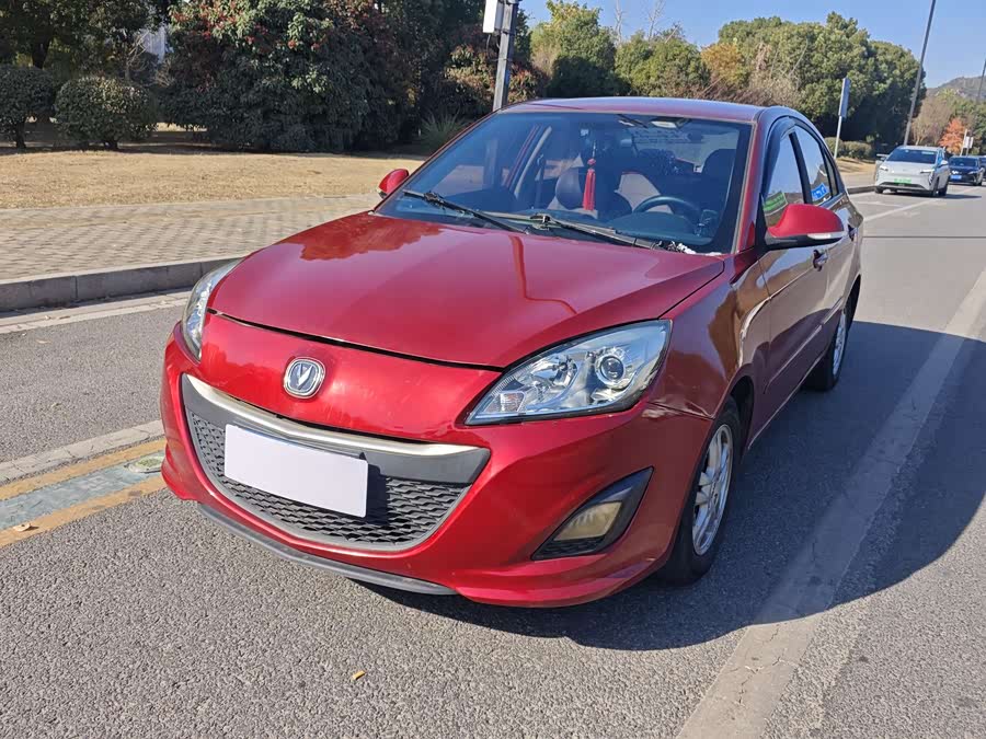 Changan Alsvin V5 2015 car image #2