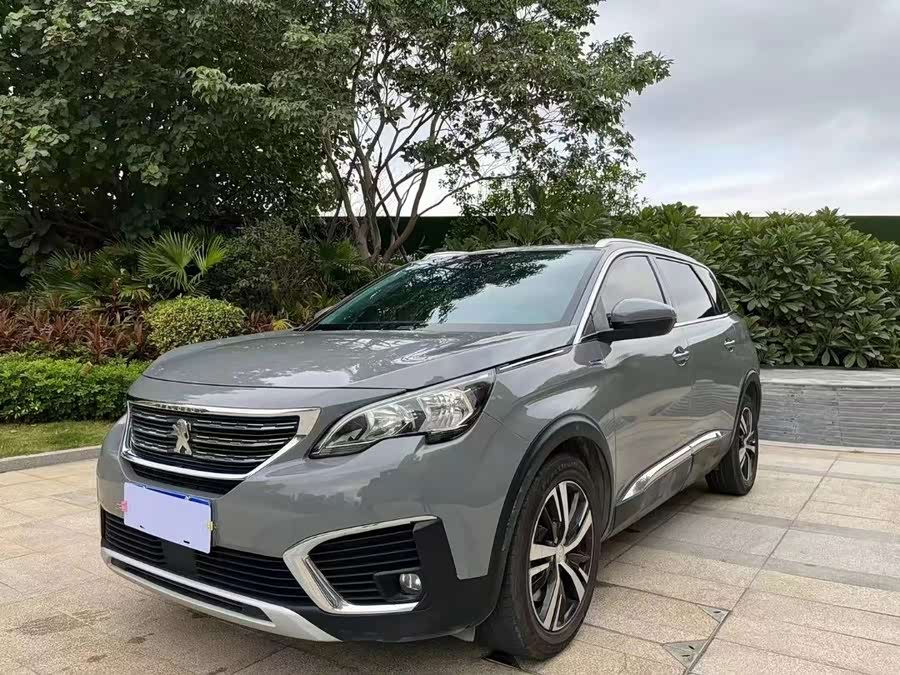Peugeot 5008 2017 car image #2