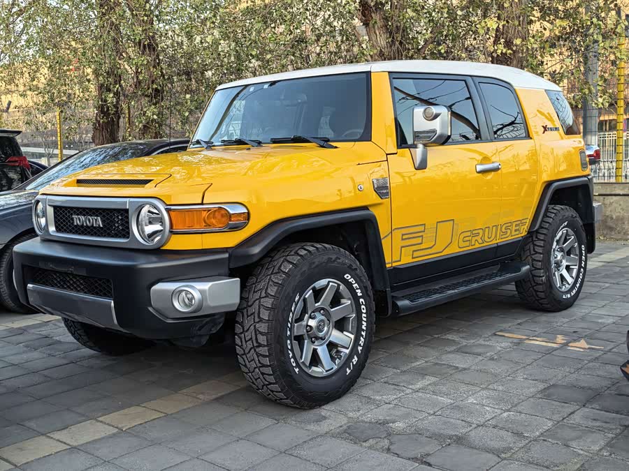 Toyota FJ Cruiser 2019 #2 Toyota FJ Cruiser 2019 immagine di auto #2