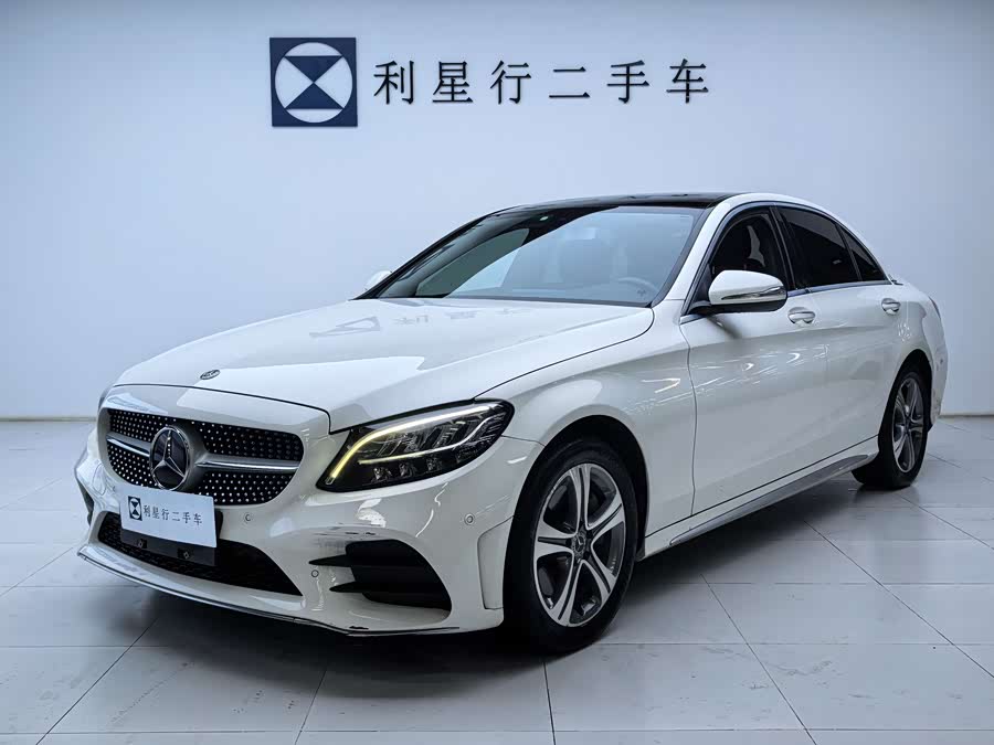 Mercedes-Benz C Class 2019 car image #2