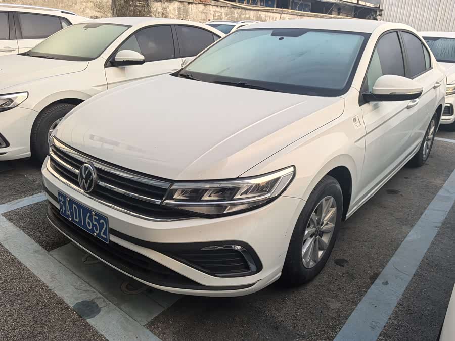 Volkswagen Bora 2024 car image #2