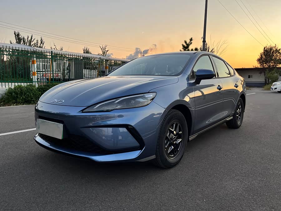 BYD Seal 05 DM-i 2025 car image #2