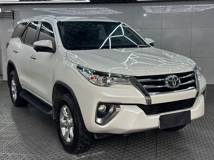 Toyota 2019 car image #2