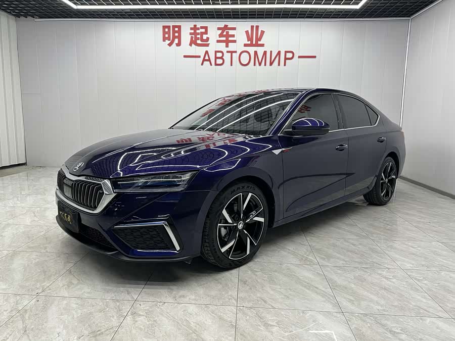 Skoda Octavia 2021 car image #2