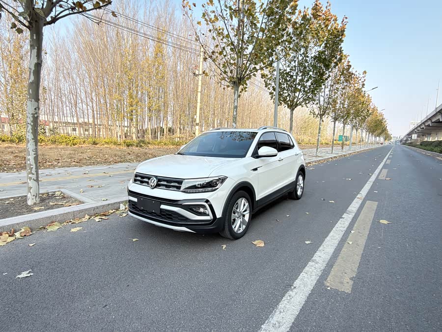 Volkswagen T-Cross 2020 car image #2