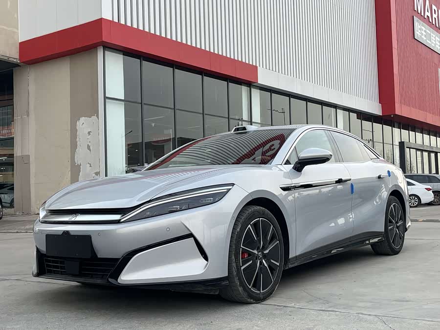 BYD HanL 2025 صورة سيارة #2