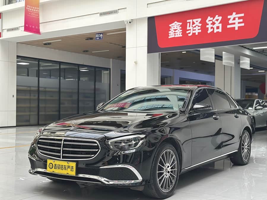 Mercedes-Benz E Class 2023 car image #2