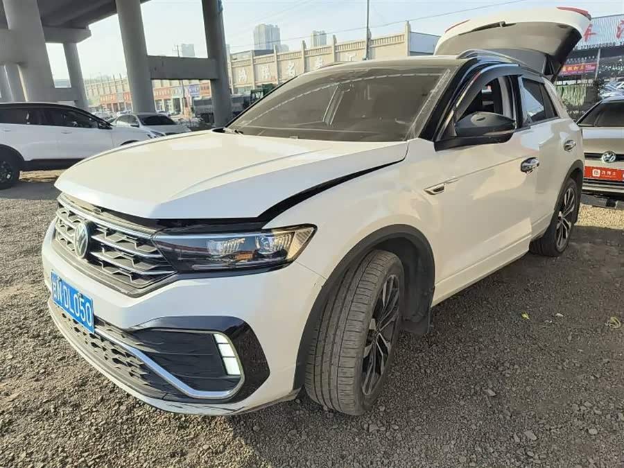 Volkswagen T-Roc 2023 #2 Volkswagen T-Roc 2023 car image #2