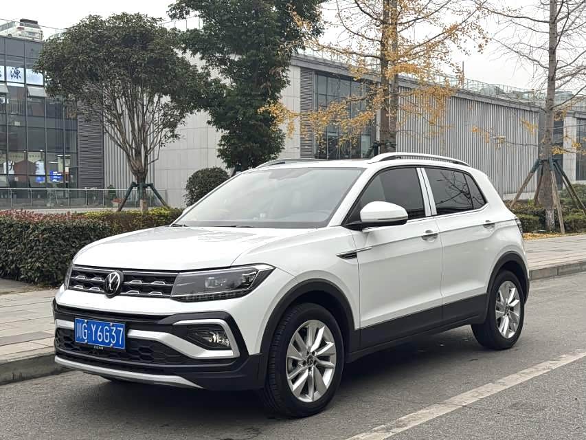 Volkswagen T-Cross 2024 car image #2