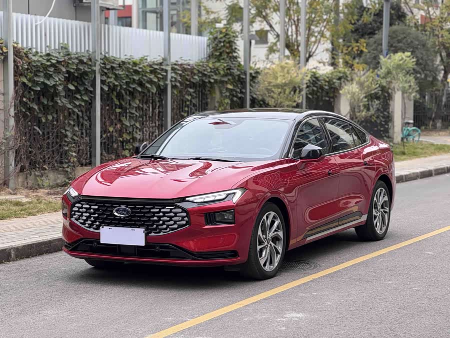 Ford Mondeo 2024 car image #2
