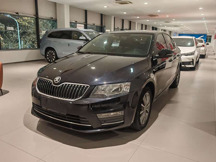 Skoda Octavia 2016 car image #2