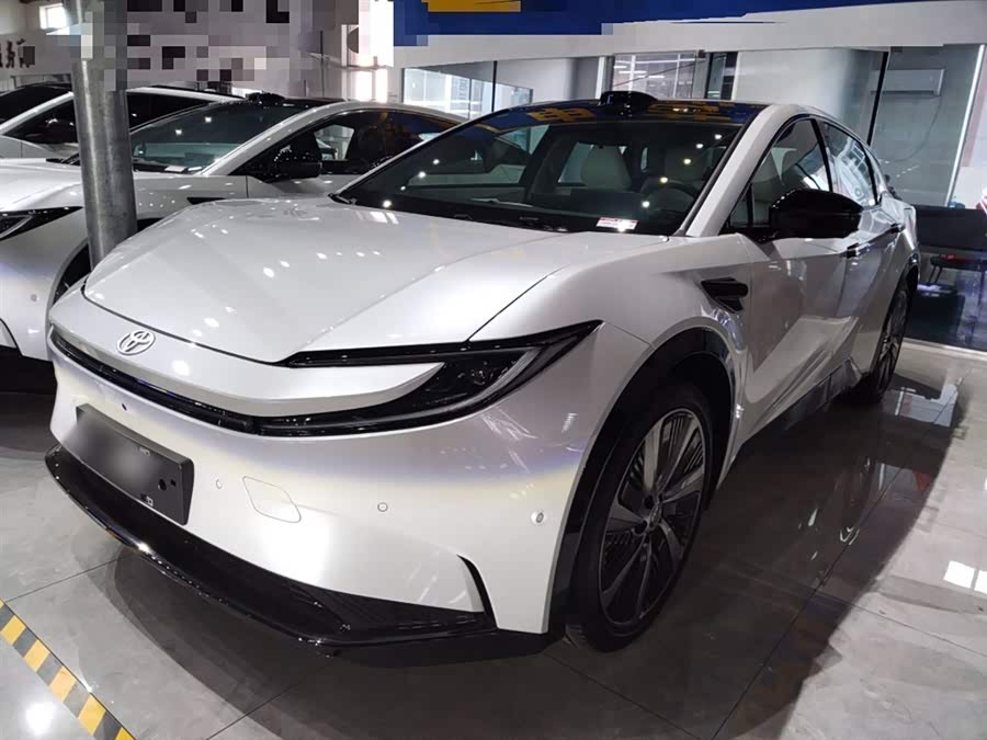 Toyota bZ5 2025 #2 Toyota bZ5 2025 immagine di auto #2