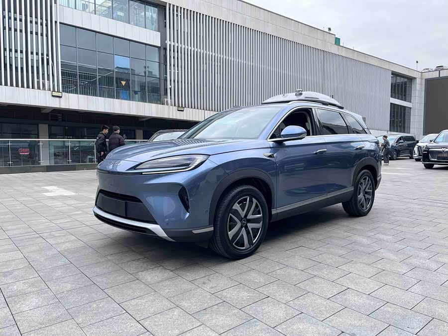 BYD Sea Lion 07 DM-i 2025 car image #2