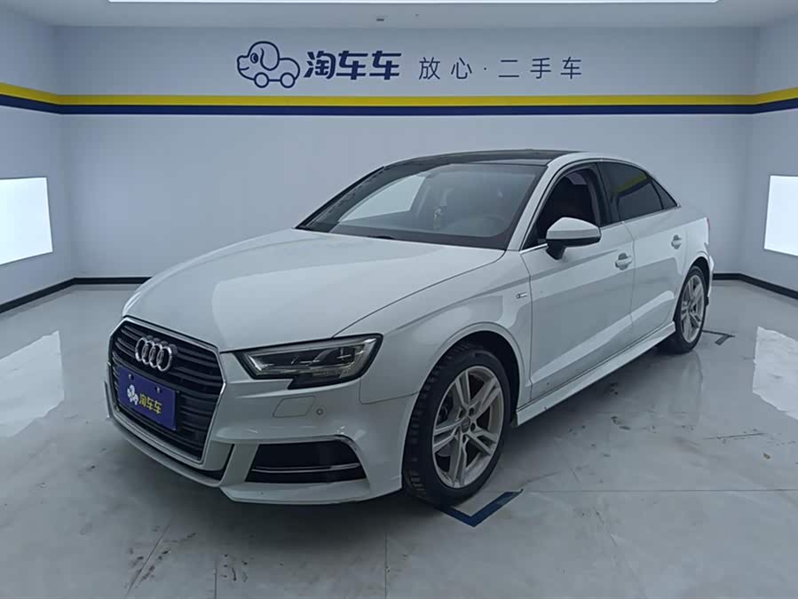 Audi A3 2019 car image #2