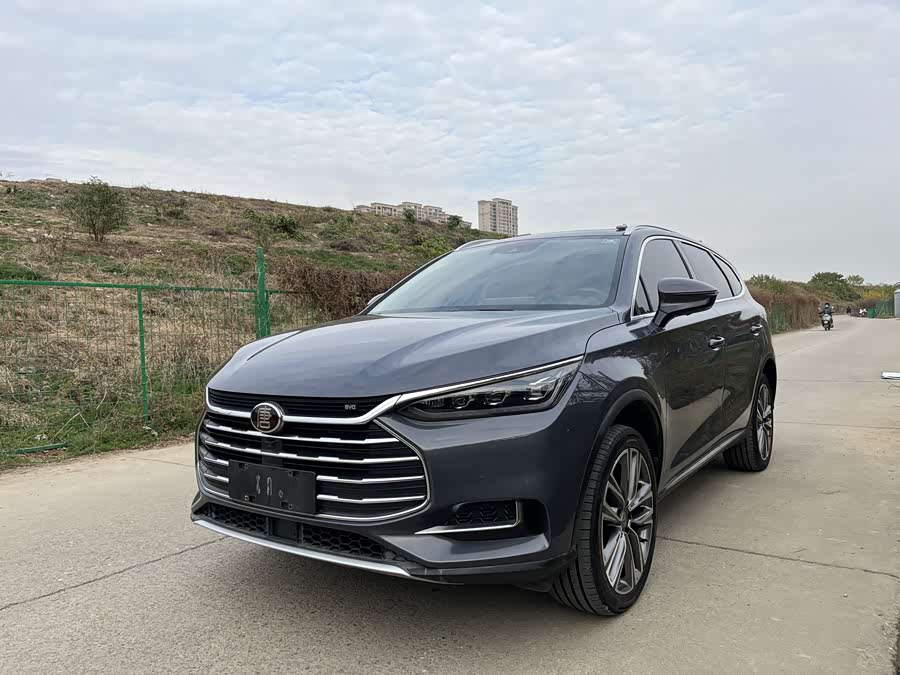 BYD Tang 2019 car image #2