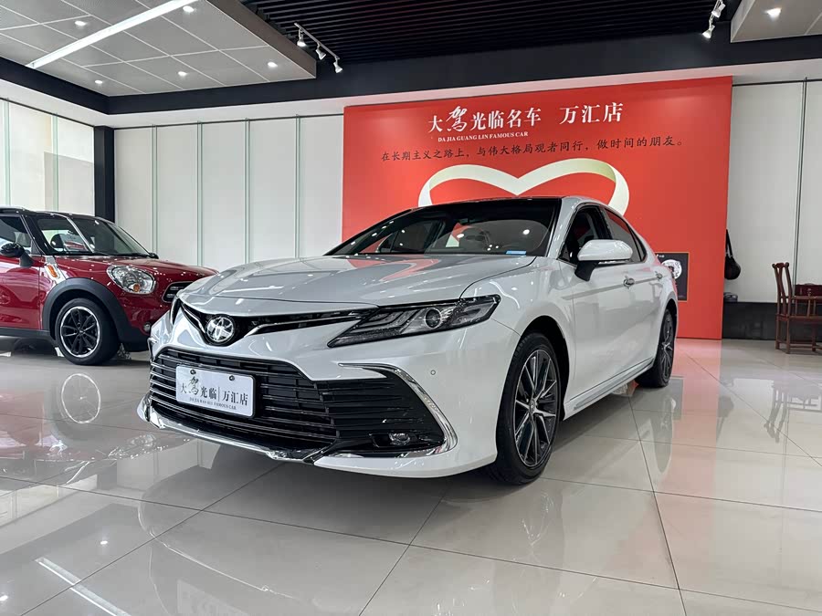 Toyota 2025 car image #2