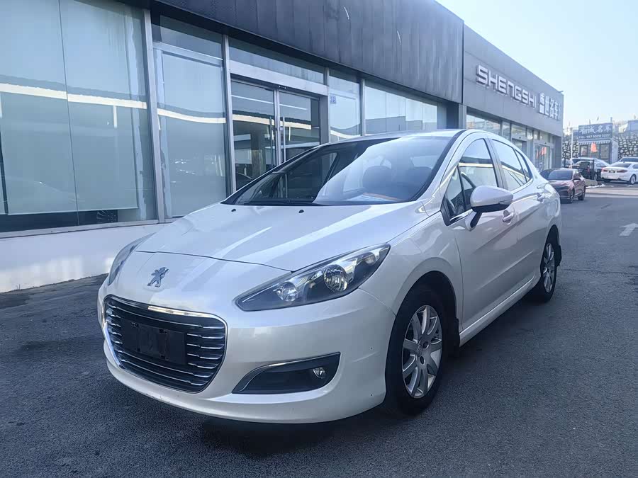 Peugeot 308 2015 car image #2