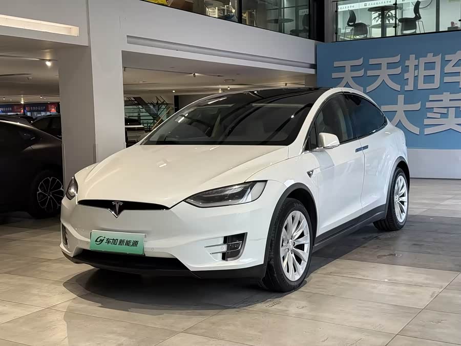 Tesla 2018 immagine di auto #2