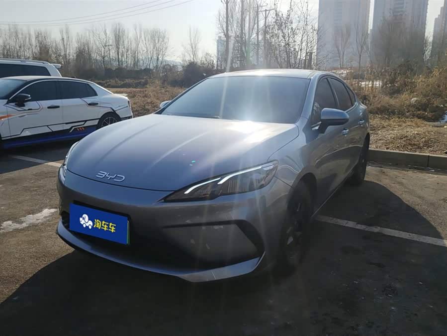 BYD Seal 05 DM-i 2025 car image #2