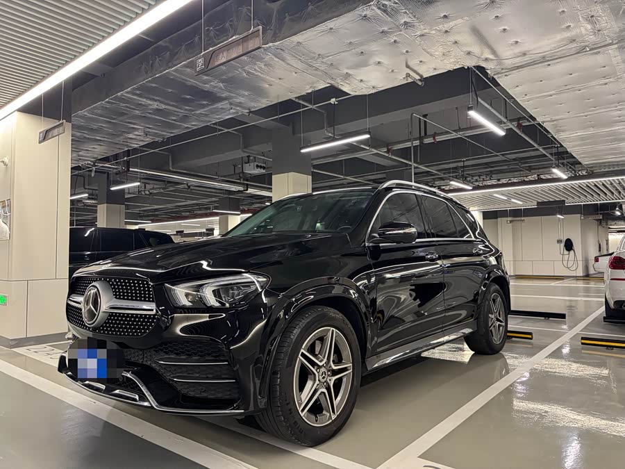 Mercedes-Benz GLE Class 2021 car image #2