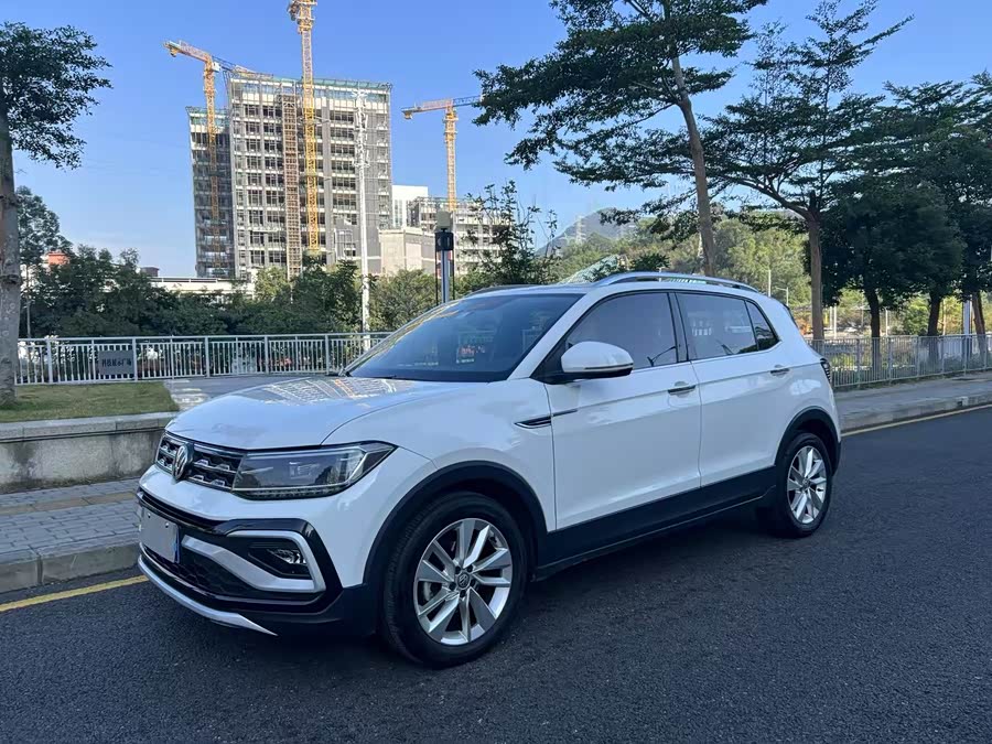 Volkswagen T-Cross 2020 car image #2