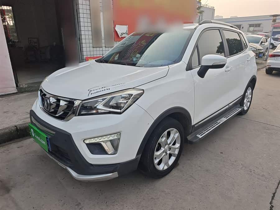 Changan CS15 2016 car image #2