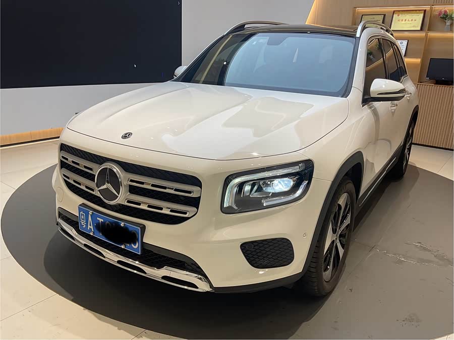 Mercedes-Benz GLB Class 2020 car image #2