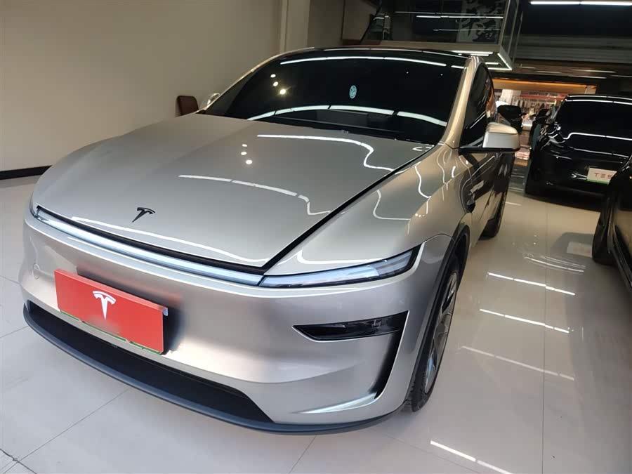 特斯拉 Model Y L 2025 汽车图片 #2