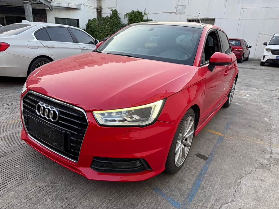 Audi A1 2017 car image #2