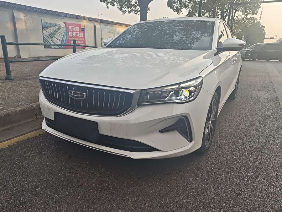 GEELY Emgrand 2023 car image #2