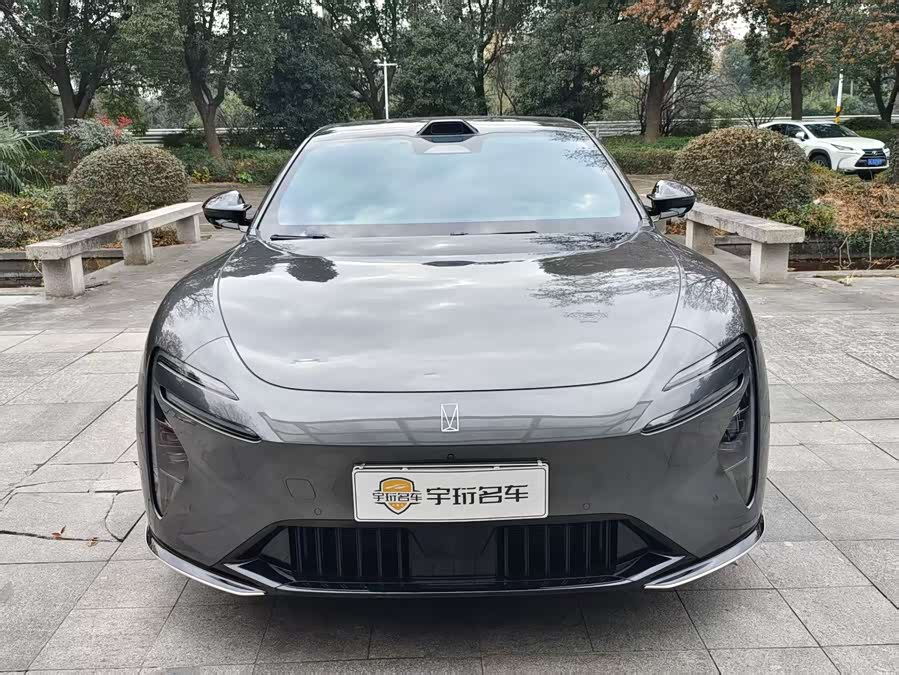 阿维塔 阿维塔06 2025 汽车图片 #2