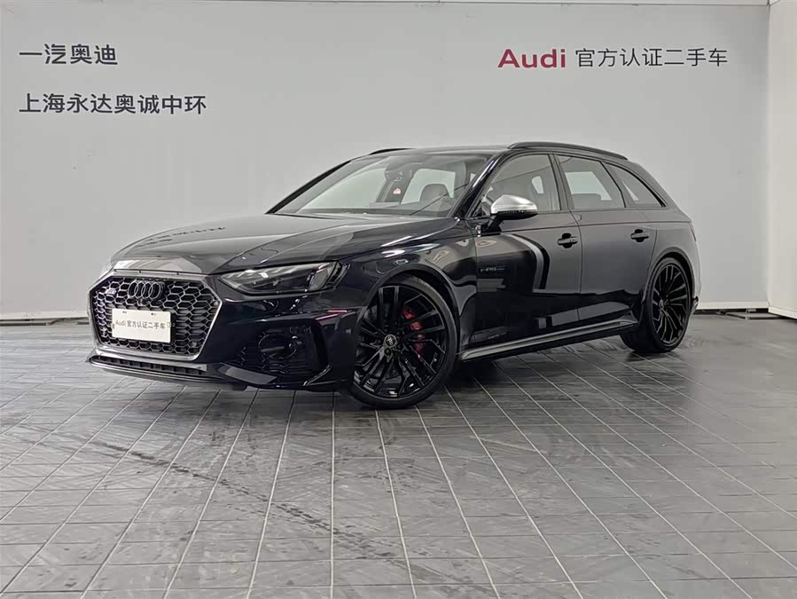 Audi RS 4 2023 car image #2