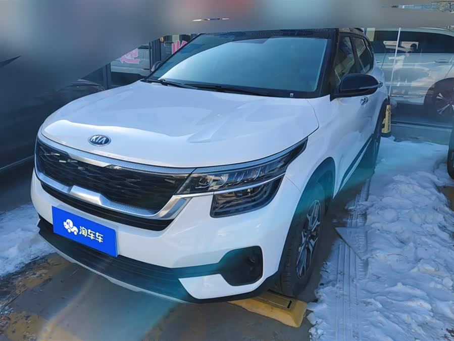 Kia Stonic 2021 car image #2