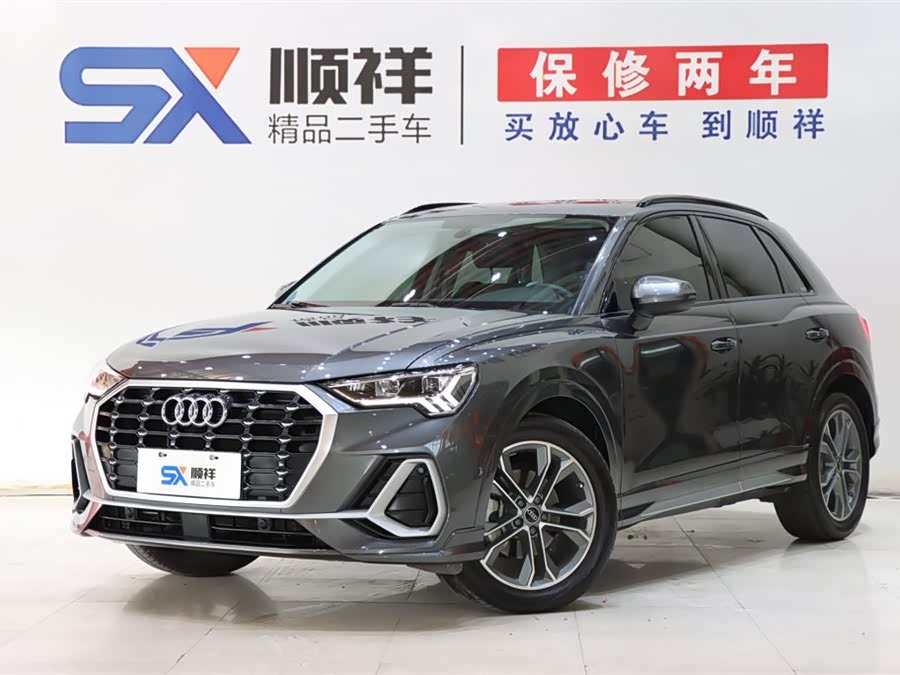 Audi Q3 2022 car image #2