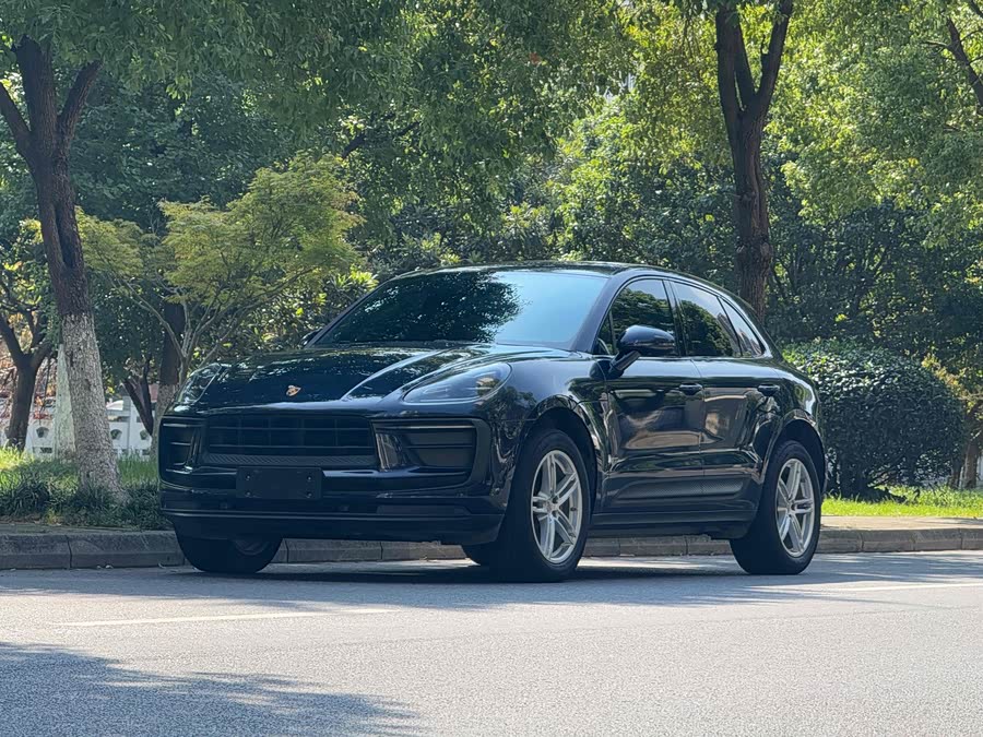2022 car image #2