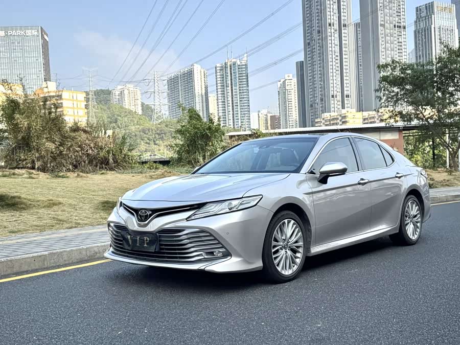 Toyota Camry 2020 #2 Toyota Camry 2020 car image #2