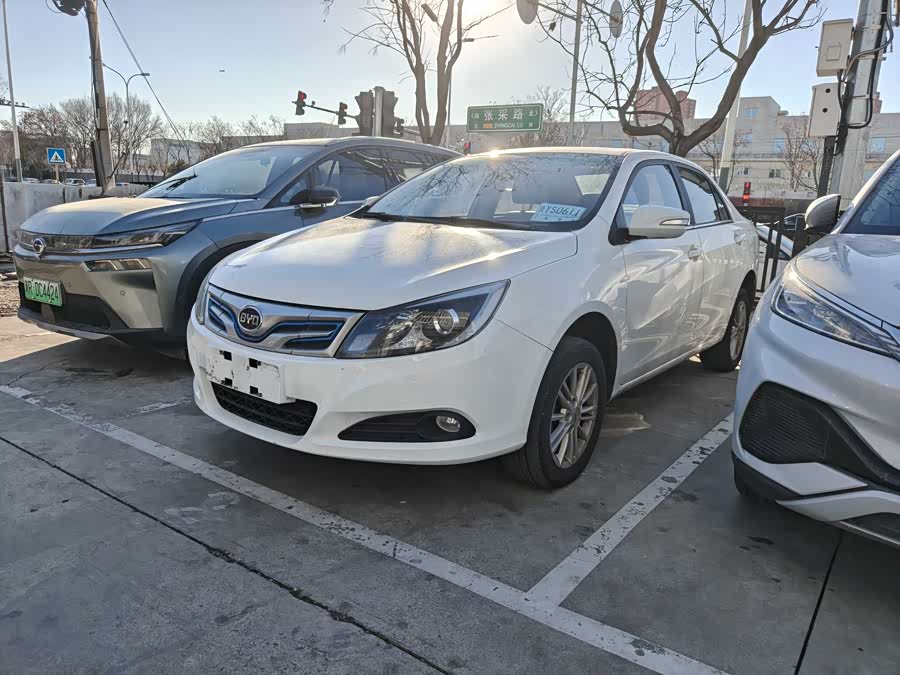 BYD e5 2018 #2 BYD e5 2018 car image #2